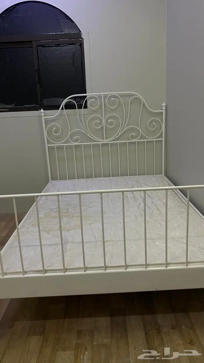 سراير من ايكيا 0