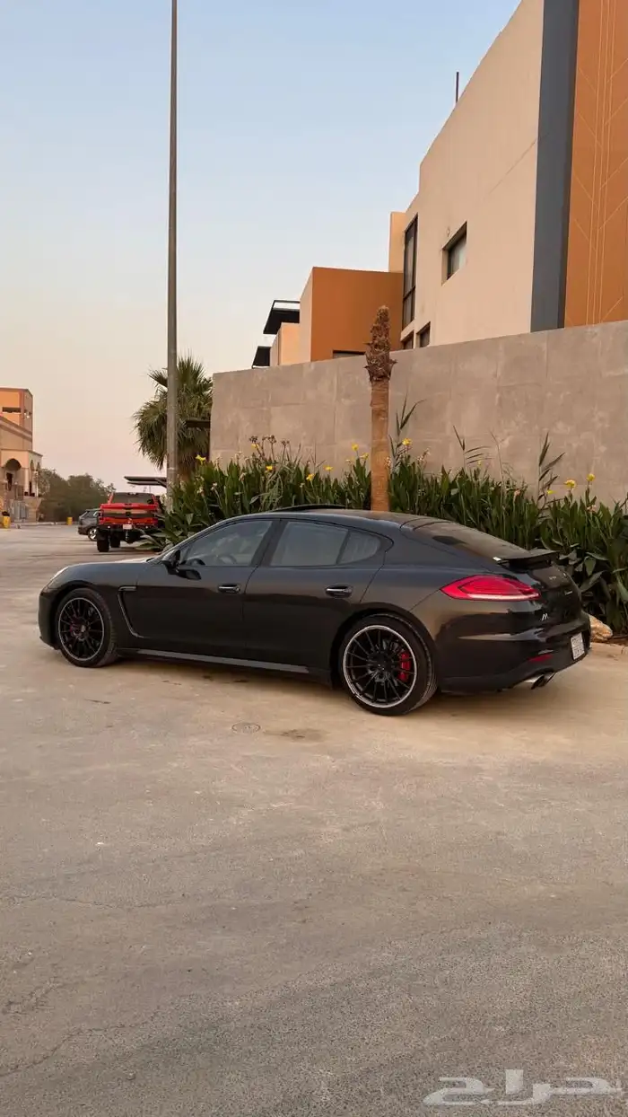 للبيع بورش باناميرا 2015 4