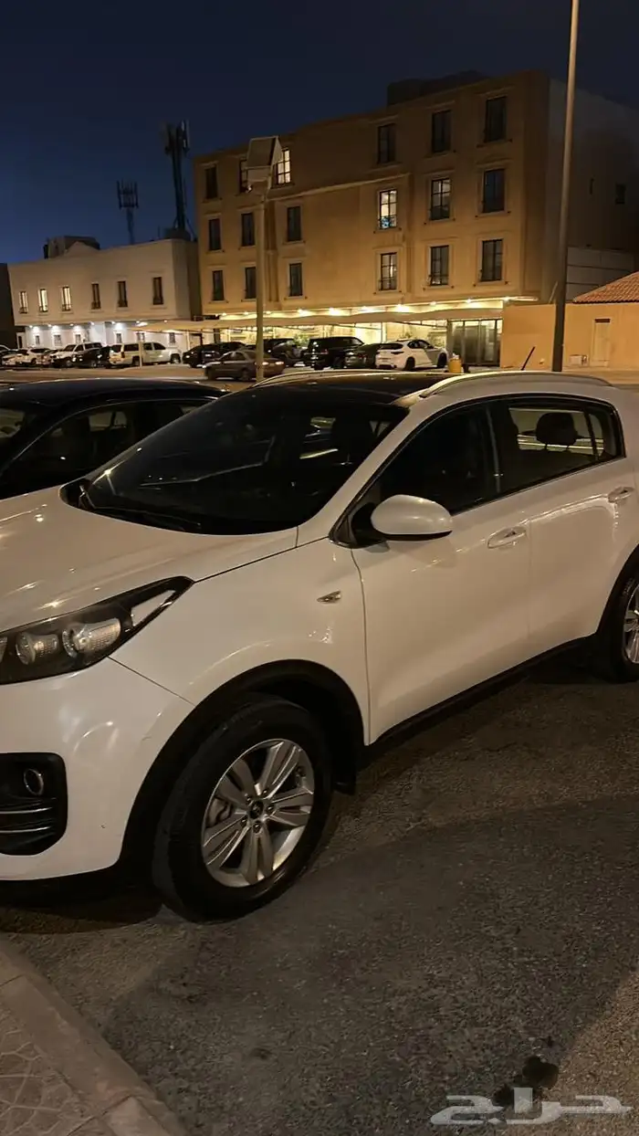 سبورتاج 2017 نصف فل بانورما مالك اول 1600 سي سي 6