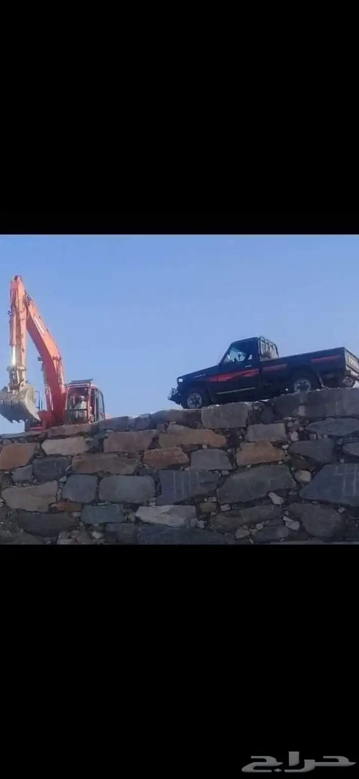 يوجد لدينا بكلين الإيجار وبنيان الحجر جميع انواع الحجر 2