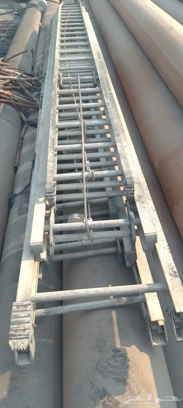 سلم شبه جديد (30)متر صناعة اUSA 0