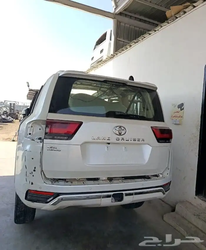 جود لدينا جميع انواع قطع غيار السيارات المستخدمه تشليح 3