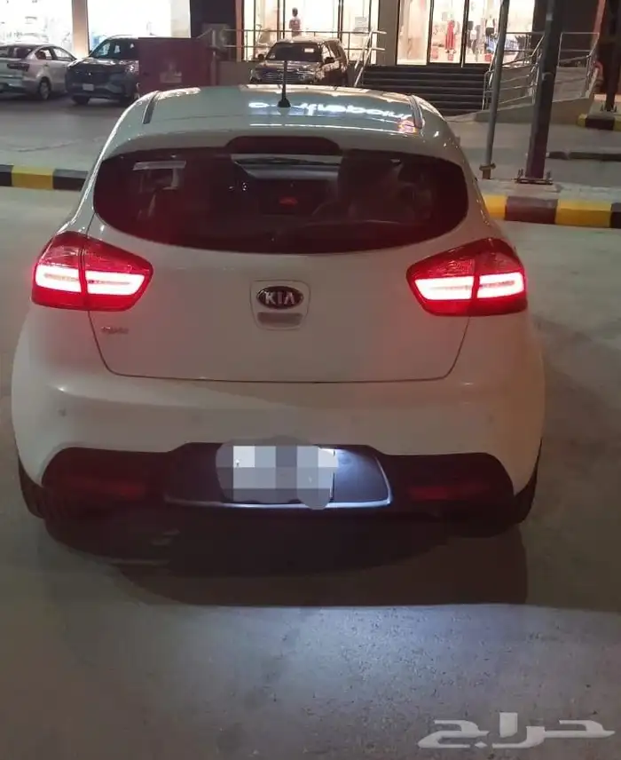 كيا ريو هاتش باك 2