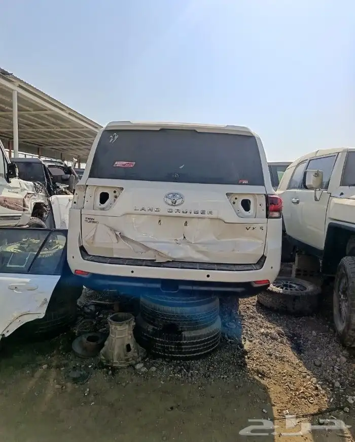 جود لدينا جميع انواع قطع غيار السيارات المستخدمه تشليح 1