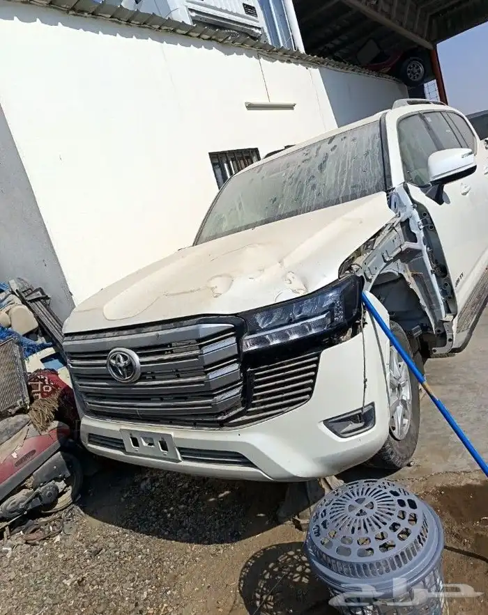 جود لدينا جميع انواع قطع غيار السيارات المستخدمه تشليح 0