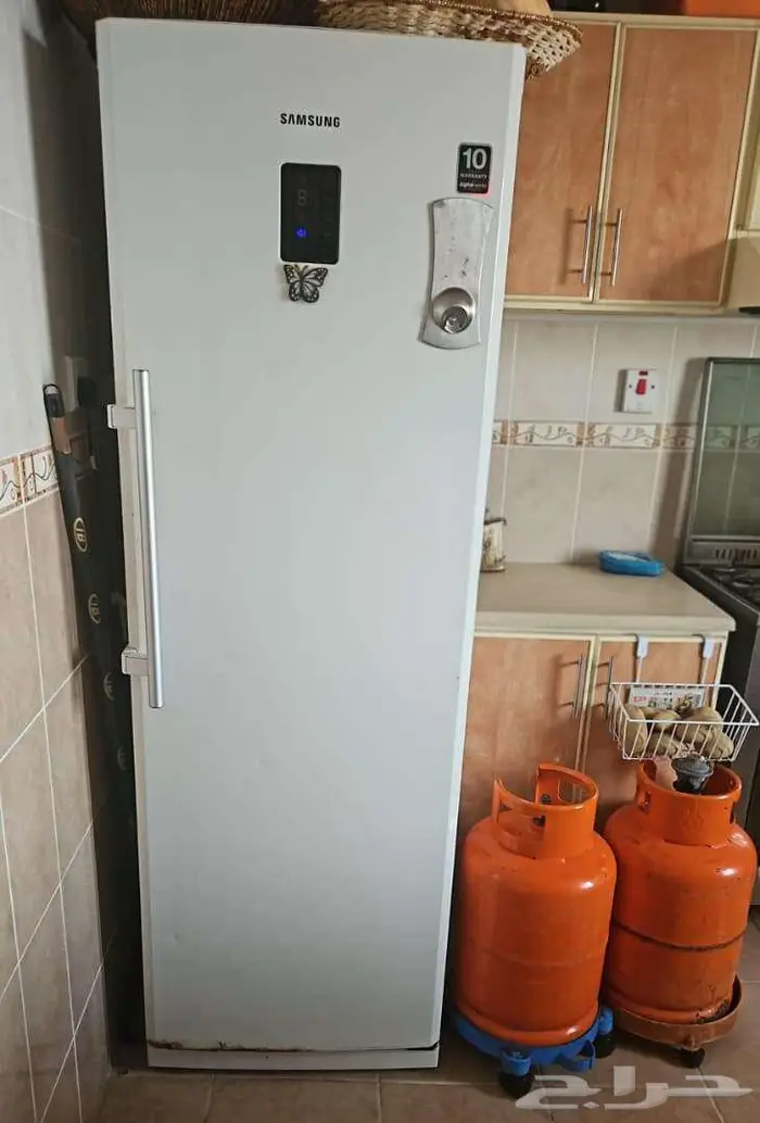 اثاث بيت وأجهزة للبيع بداعي السفر كنب غرفة نوم براد غاز 0