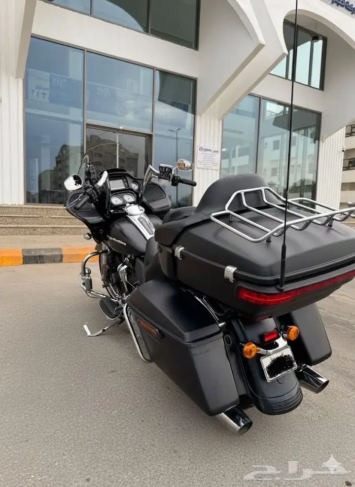 هارلي رود قلايد 2017 سعودي وارد المطلق 2