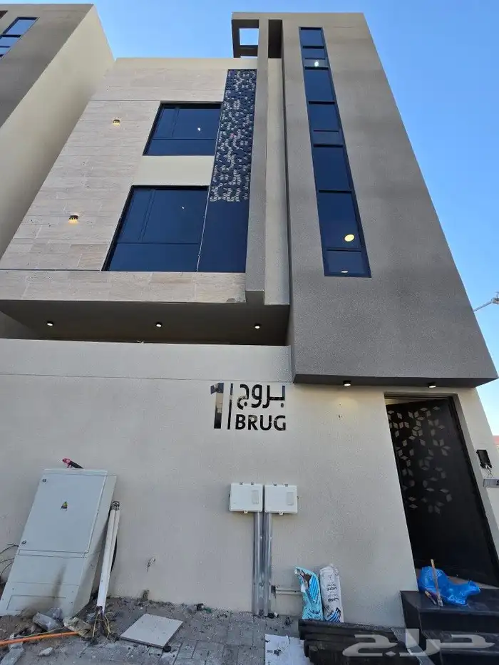 للبيع شقق بملحق خاص بالسطح 7غرف VIP غرب الخميس من 590 ألف 3