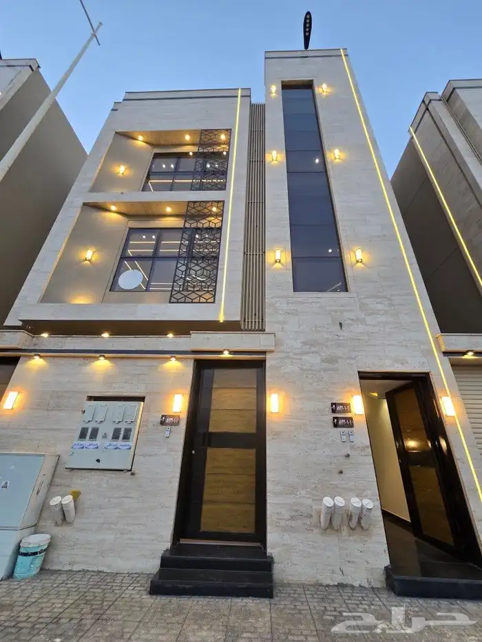 للبيع شقق علويه 6غرفVIPسطح مستقل من 500ألف أبهاالمحالة قرطبة 3