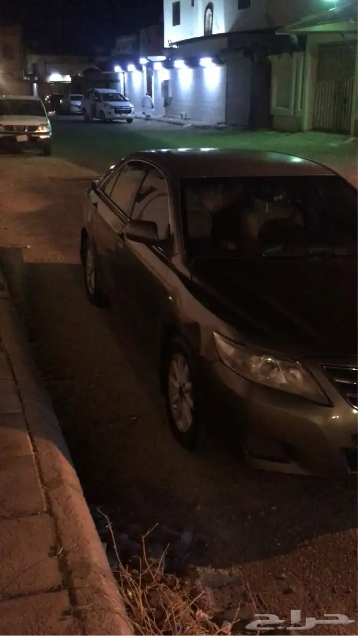 للبيع كامري 2011 1