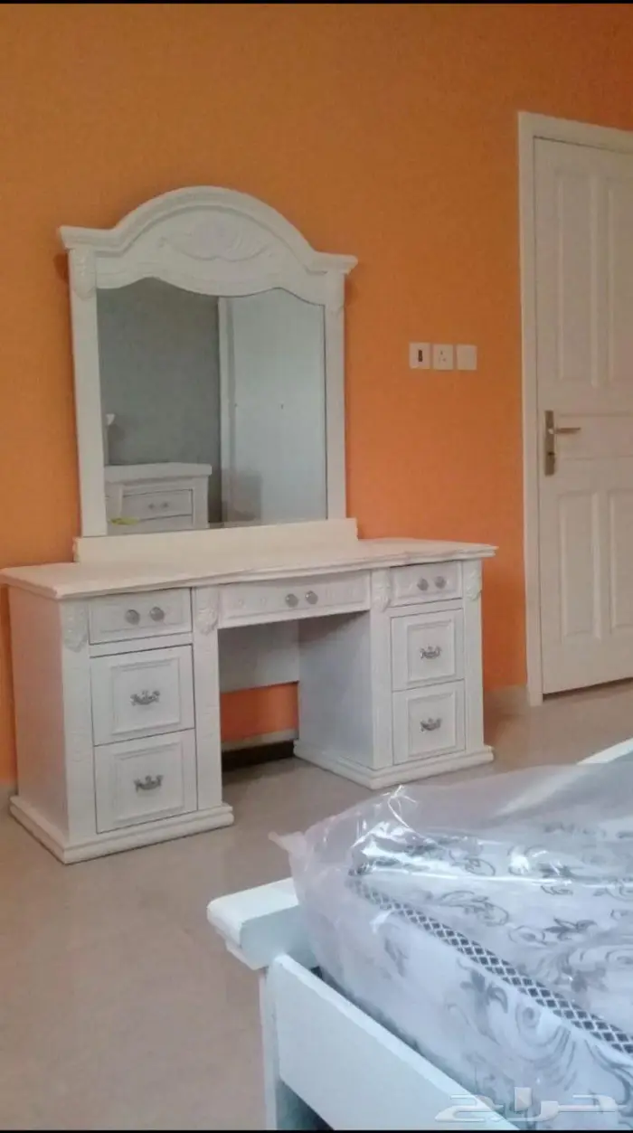 شقه مفروشه بجده شهري غرفه وصالح حي الواحه شارع التحليه 5