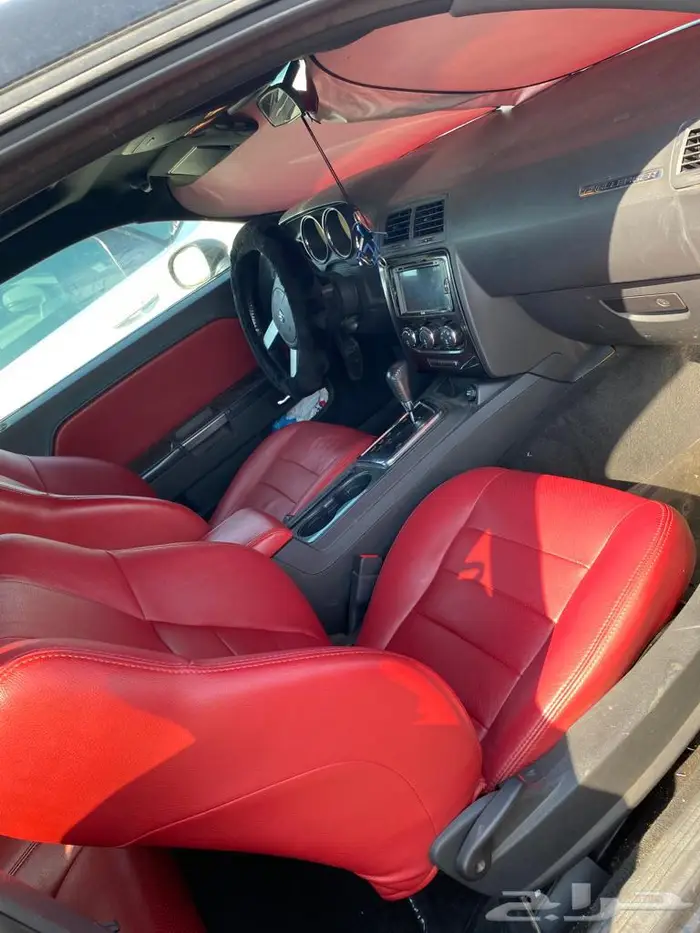 دوج شالنجر 8