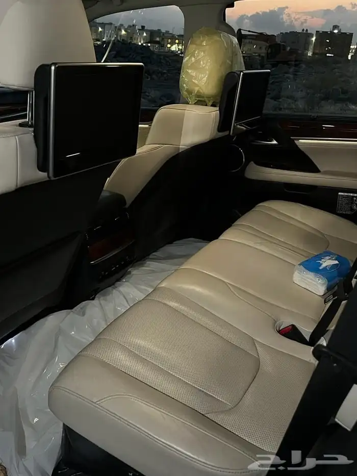 للبيع لكزس 2016 بريمي 10