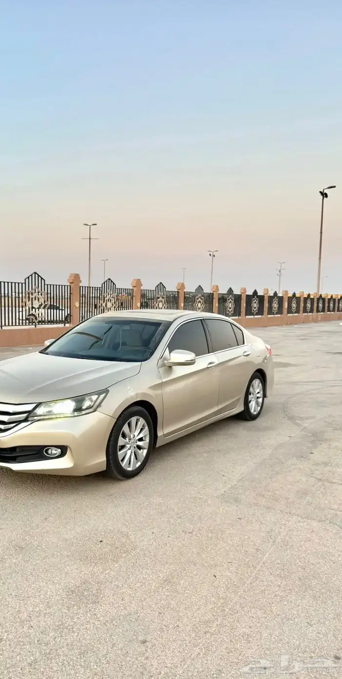 هوندا اكورد نظيفة 2