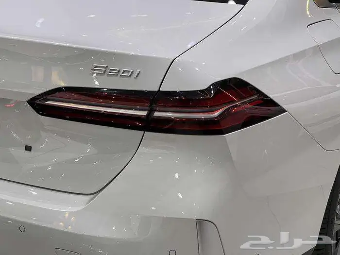 بي ام دبليو - الفئة الخامسة 520i - 2024 3