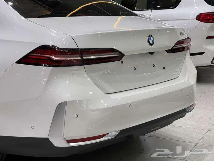 بي ام دبليو - الفئة الخامسة 520i - 2024 11