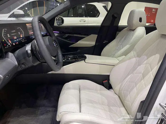 بي ام دبليو - الفئة الخامسة 520i - 2024 14