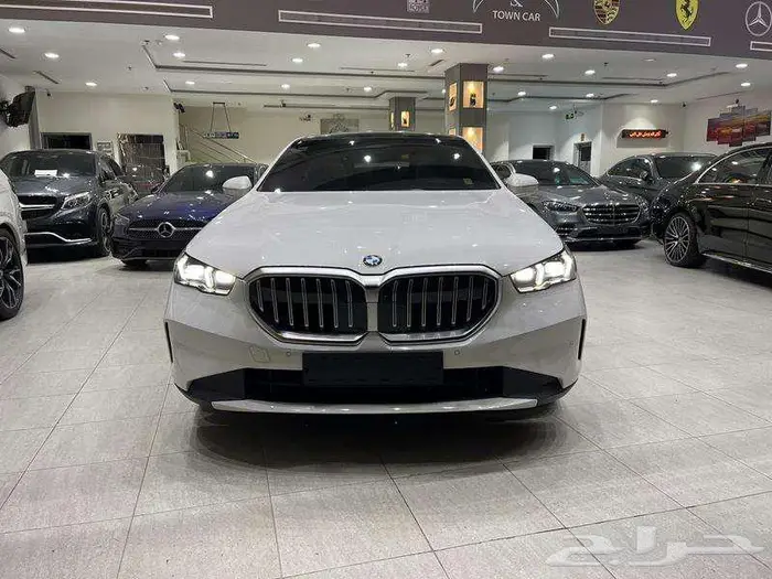 بي ام دبليو - الفئة الخامسة 520i - 2024 40
