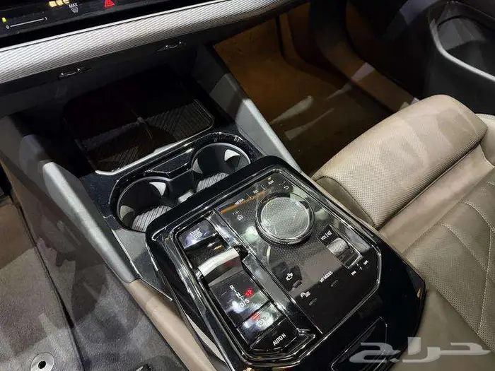 بي ام دبليو - الفئة الخامسة 520i - 2024 كت ام 23