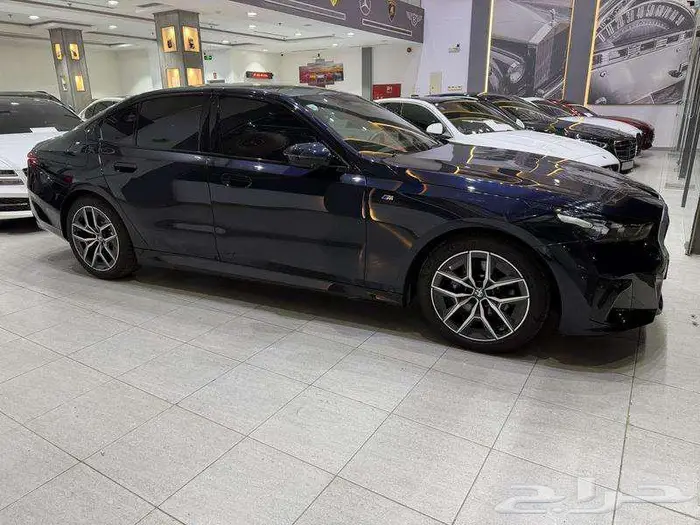بي ام دبليو - الفئة الخامسة 520i - 2024 كت ام 4