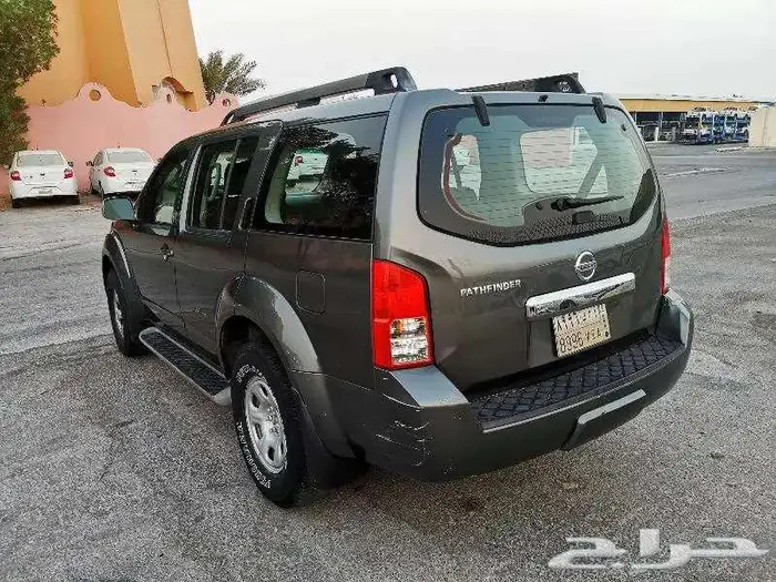 للبيع نيسان باث فيندر موديل 2009 دبل 6 سلندر ستاندر 28