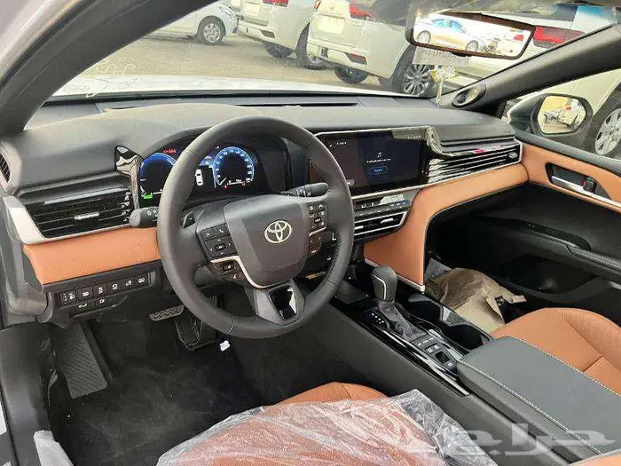 تويوتا-كامرى -لومير- هايبرد 2025-سعودى -بطاقه 5