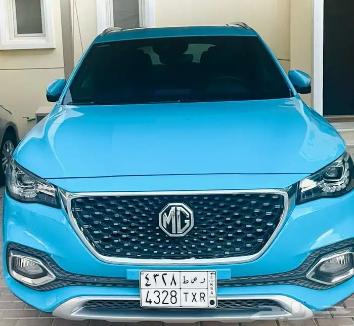 luxury Trophy MG HS low miles like new 2022 10