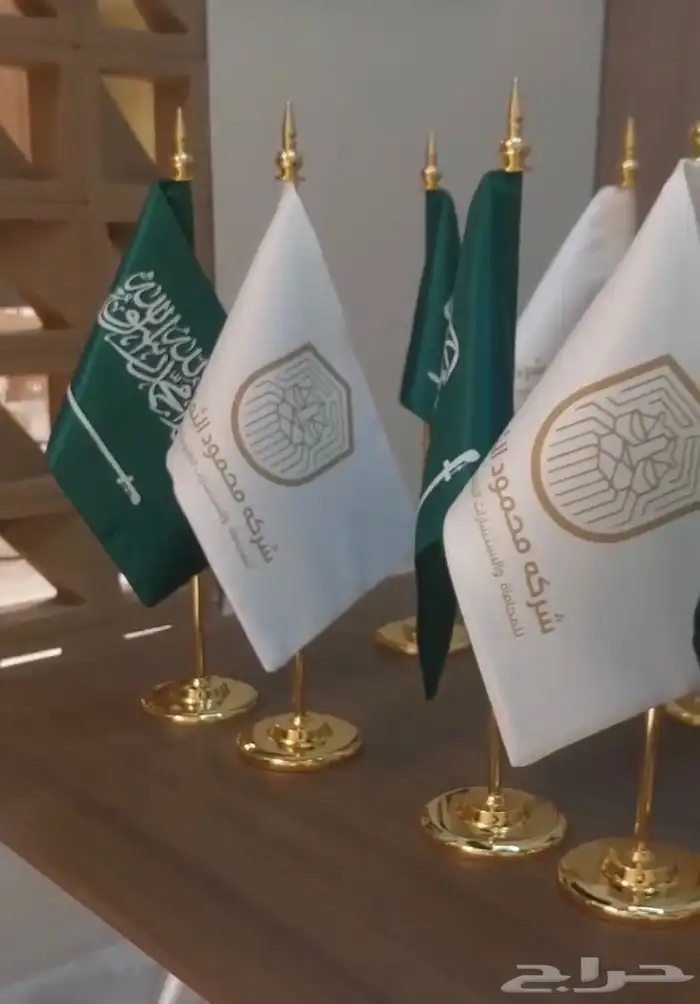 لوحات اعلانية لوحات حروف بارزة محلات أعلام التوصيل والتركيب 27