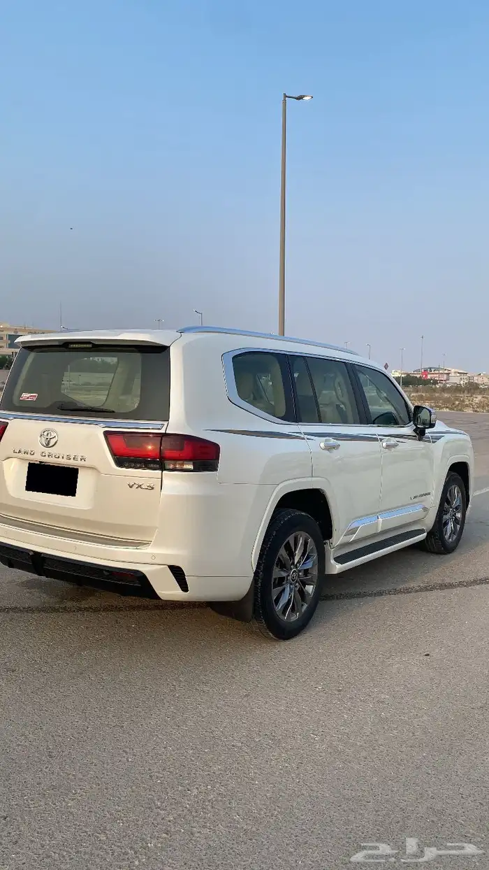 للبيع لاندكروزر 2022 2