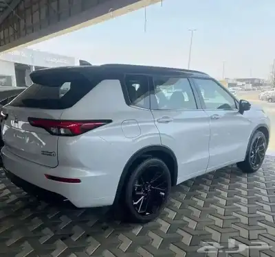 ميتسوبيشي اوتلاندر 2025 بلاك ايدشن فل كامل index