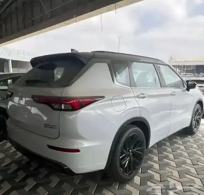 ميتسوبيشي اوتلاندر 2025 بلاك ايدشن فل كامل index