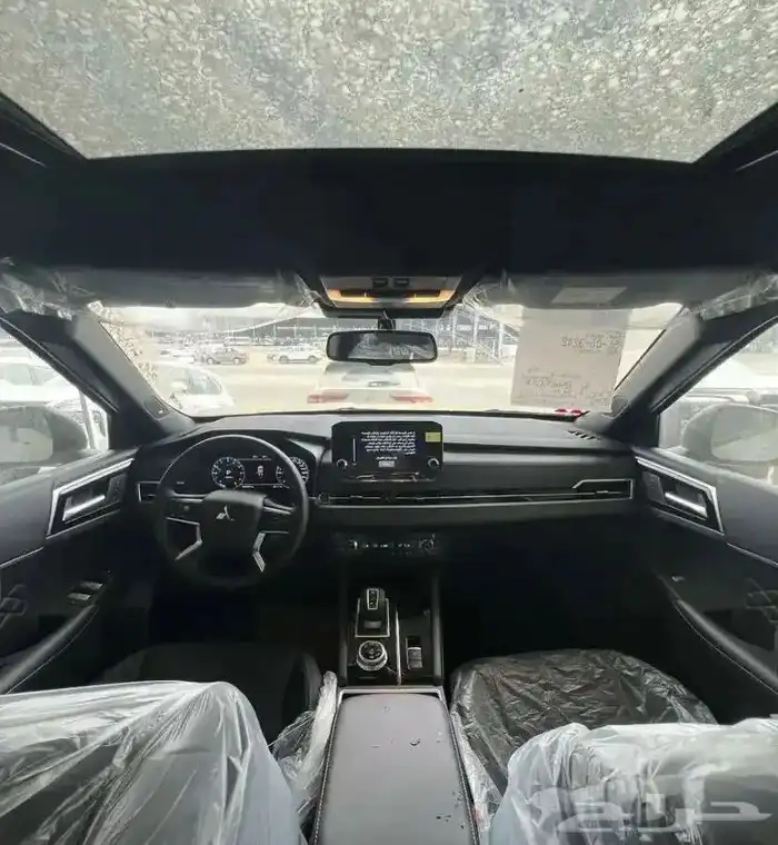 ميتسوبيشي اوتلاندر 2025 بلاك ايدشن فل كامل 5