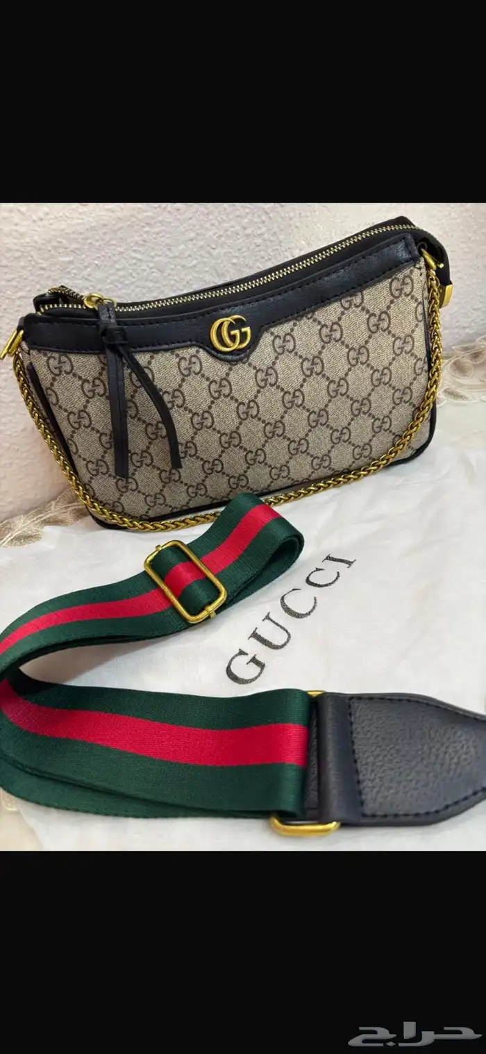 شنطة جديدة مقاس صغير حلوه مره جوده جلد فخم السعر 120 0