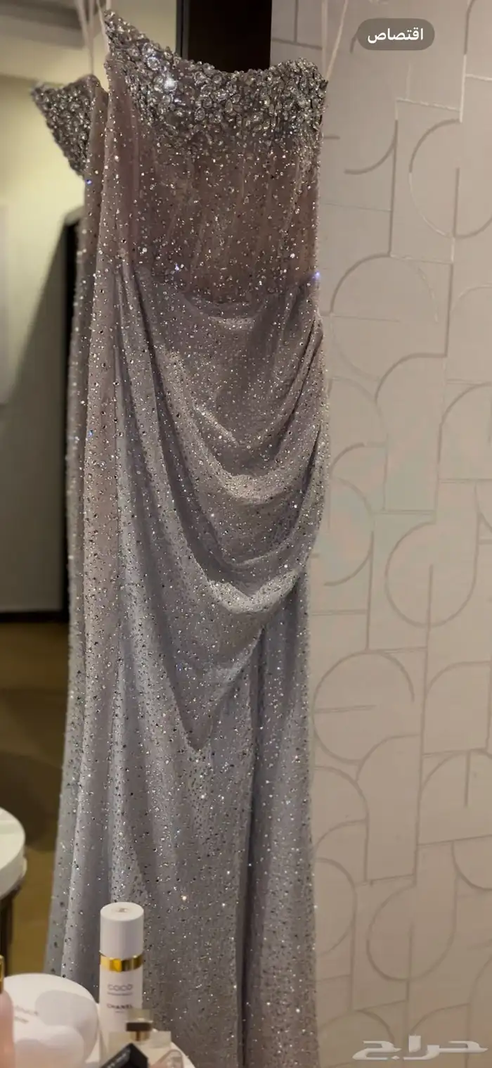 فستان شريته ب 1700 ابيعه 1100 مره وحده لبسته 0