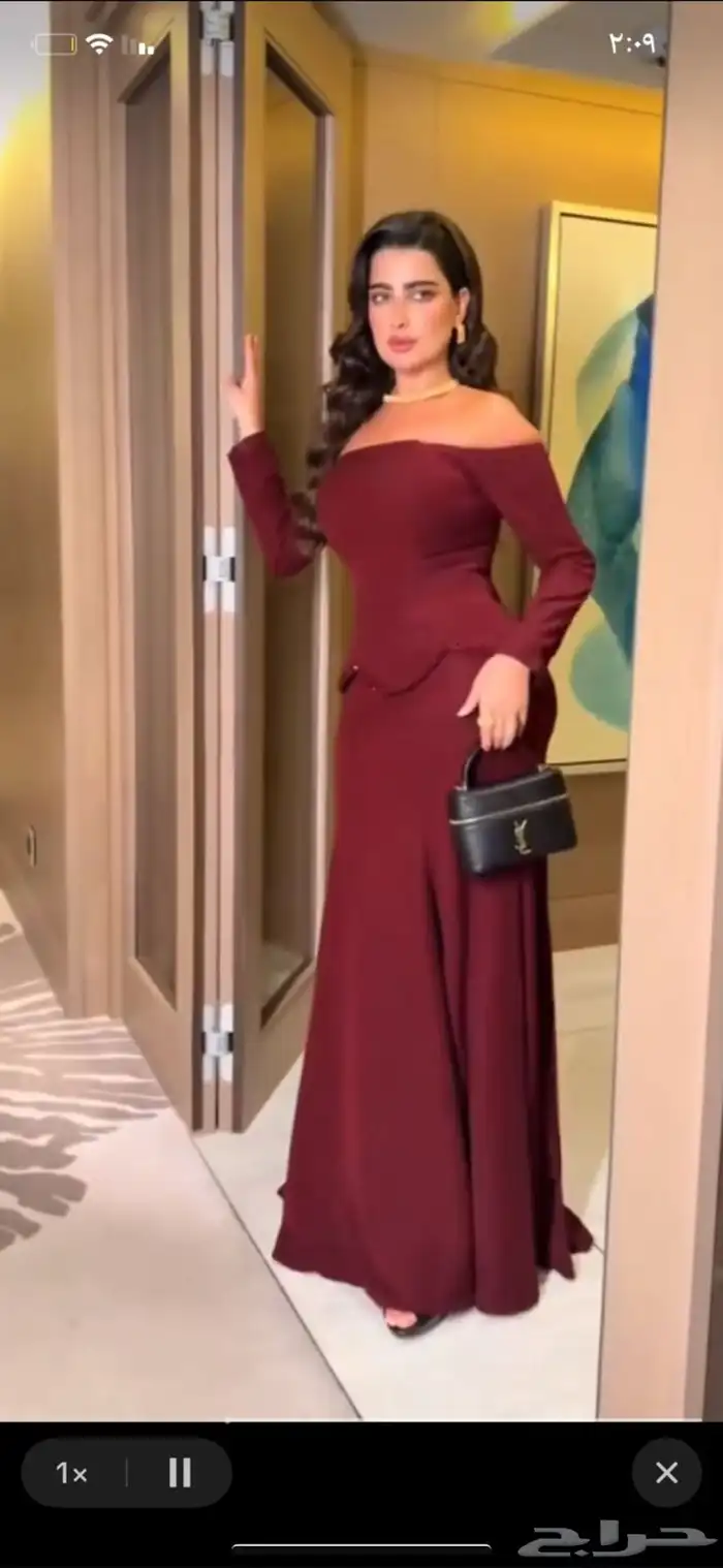 فستان جديد للبيع لم يستخدم 0