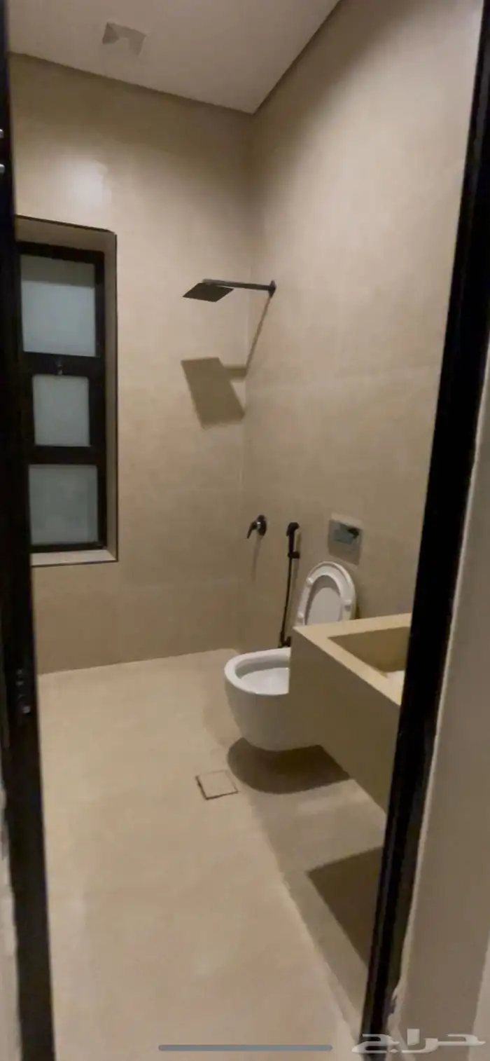شقه من غرفتين وحمام اعزكم الله ب 2200 2