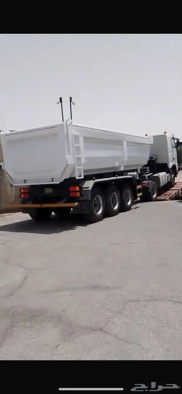 صندوق قلاب 3محاور للايجار 0