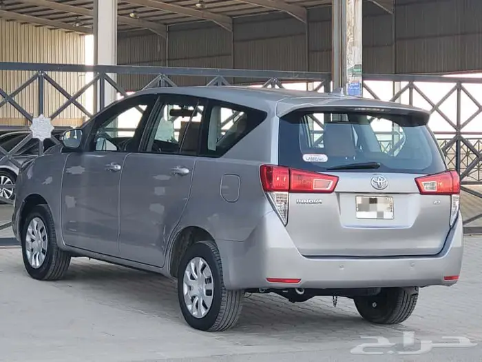 تويوتا انوفا 2016 3