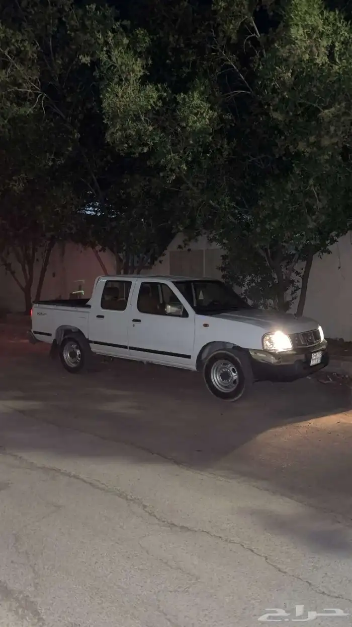 دتسن نيسان  2015 نظيف شرط يوجد بعض الملاحظات البسيطة 2