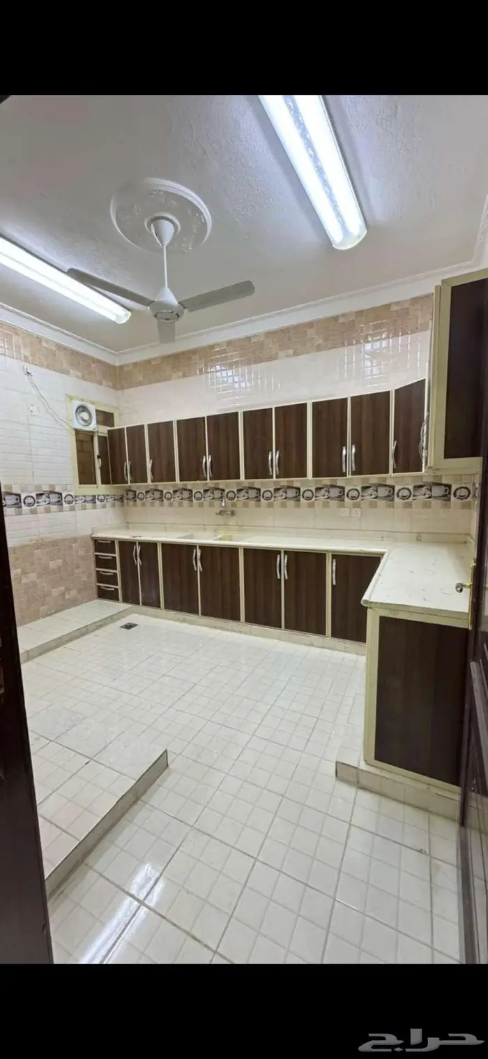 شقة دور ارضي مع حوش حي السبيع 10