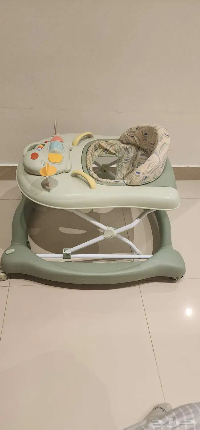 كرسي اطفال سيارة و مشاية اطفال 11