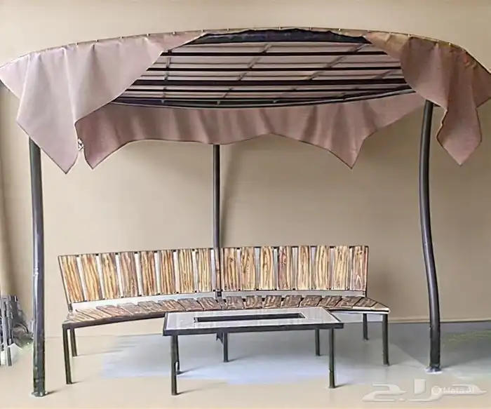 مظلة بشراع متحركة مع جلسة وجزه 1