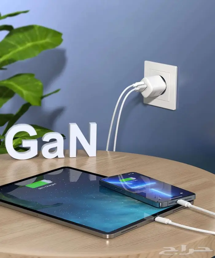 شاحن تشوتيك 33W سريع USB-C و USB-A 4