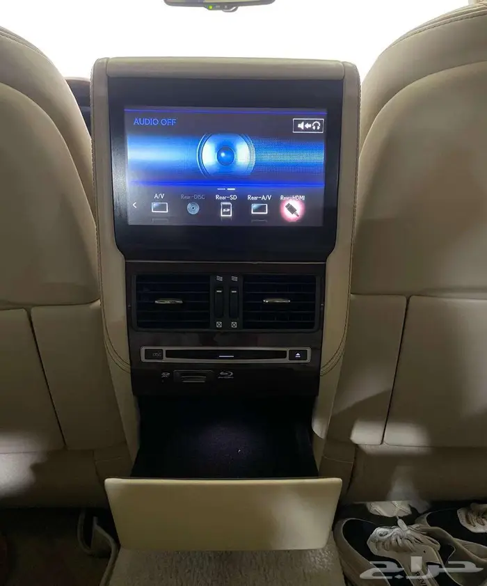 لكزس LS460L 2015 21