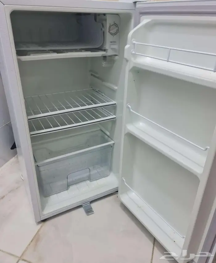 ثلاجة للبيع 1