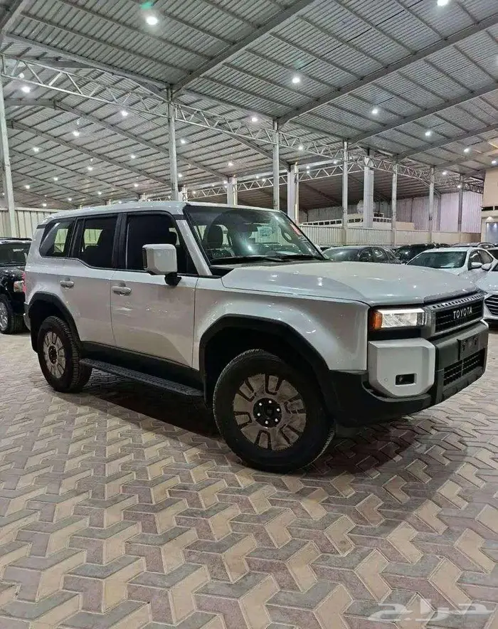 تويوتا برادو TXL1 بنزين 2025 1