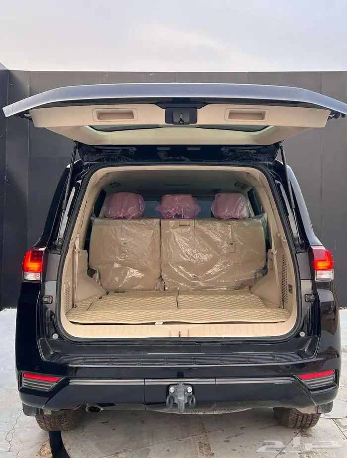 تويوتا لاندكروزر GXR L2 2024 ديزل مستعمل لدى شركة الخضر 5