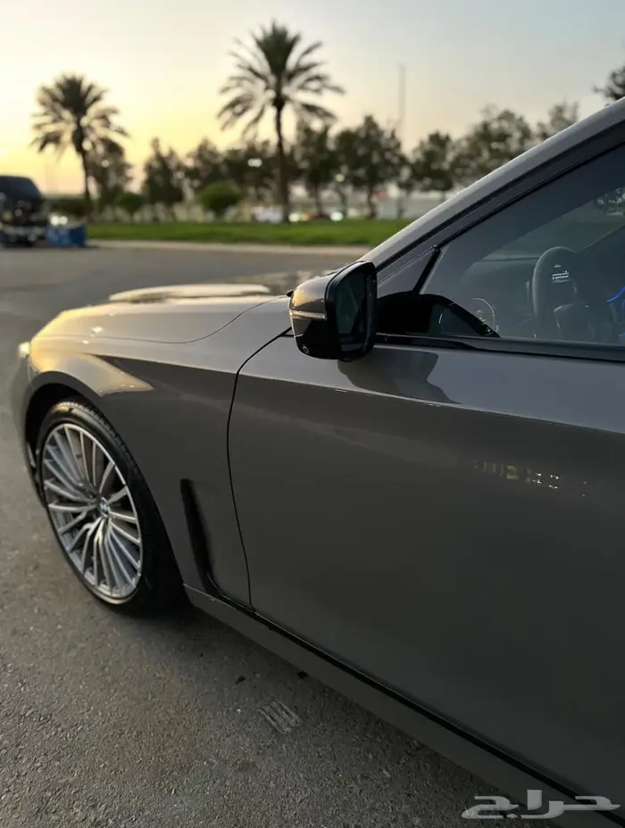 للبيع BMW 730 Li ممشى 60 الف موديل 2020 نظيف جدا 11