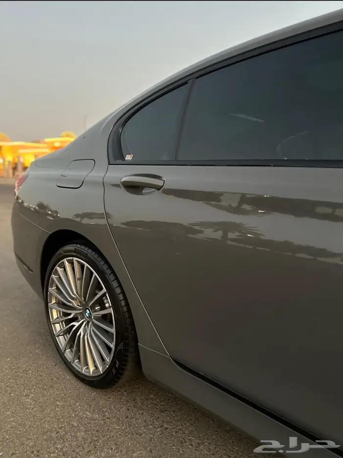 للبيع BMW 730 Li ممشى 60 الف موديل 2020 نظيف جدا 8