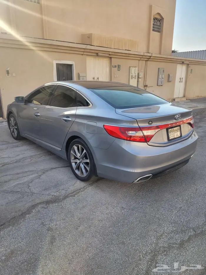 هونداي ازيرا 3